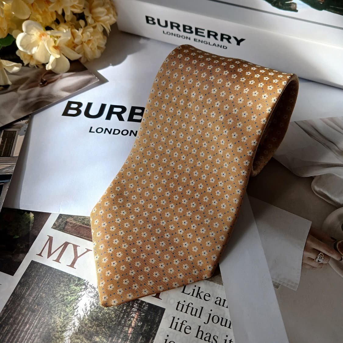 버버리 실크 브라운 플라워 도트 넥타이 9.6cm A등급 A19591
 상품이미지3