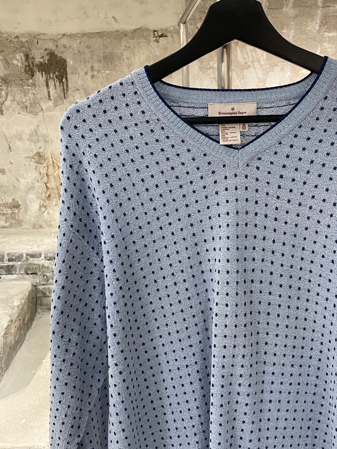 에르메네질도 제냐 스카이 블루 스트레치 도트 V넥 니트 상품이미지2