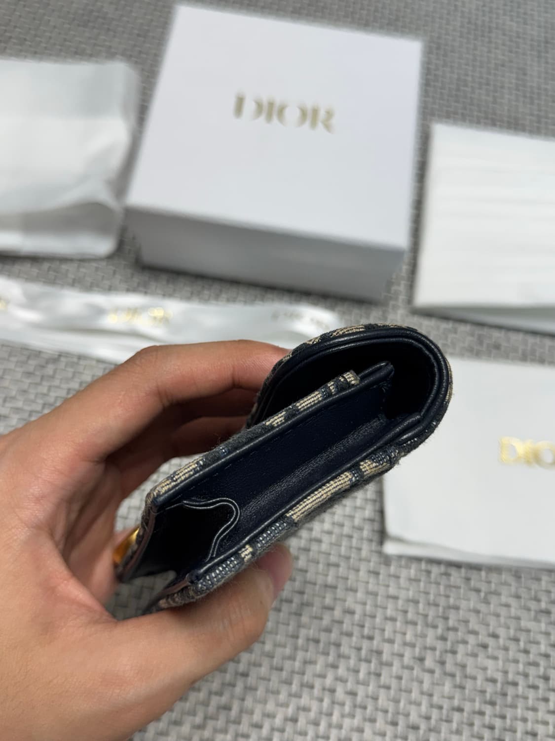 디올 새들 카드지갑 상품이미지3