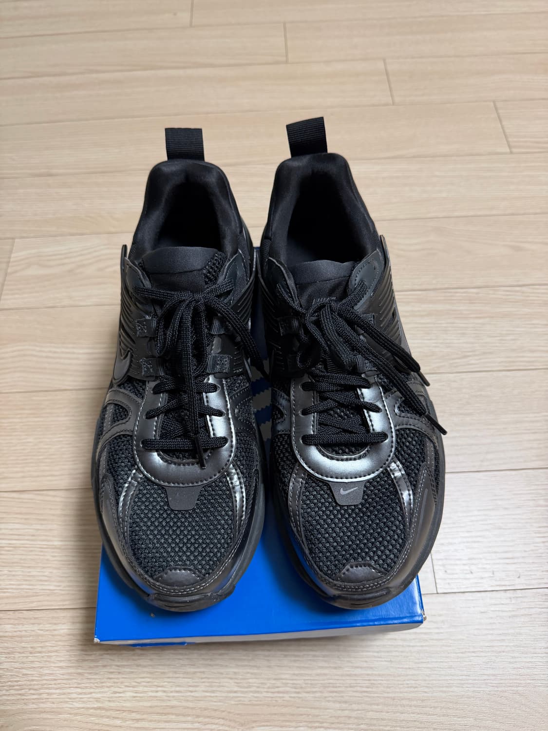  나이키 V2K 런 블랙 260mm 상품이미지1