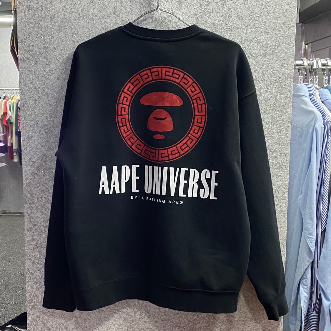 에이프 빅로고 블랙 스웻셔츠 B3567 상품이미지5