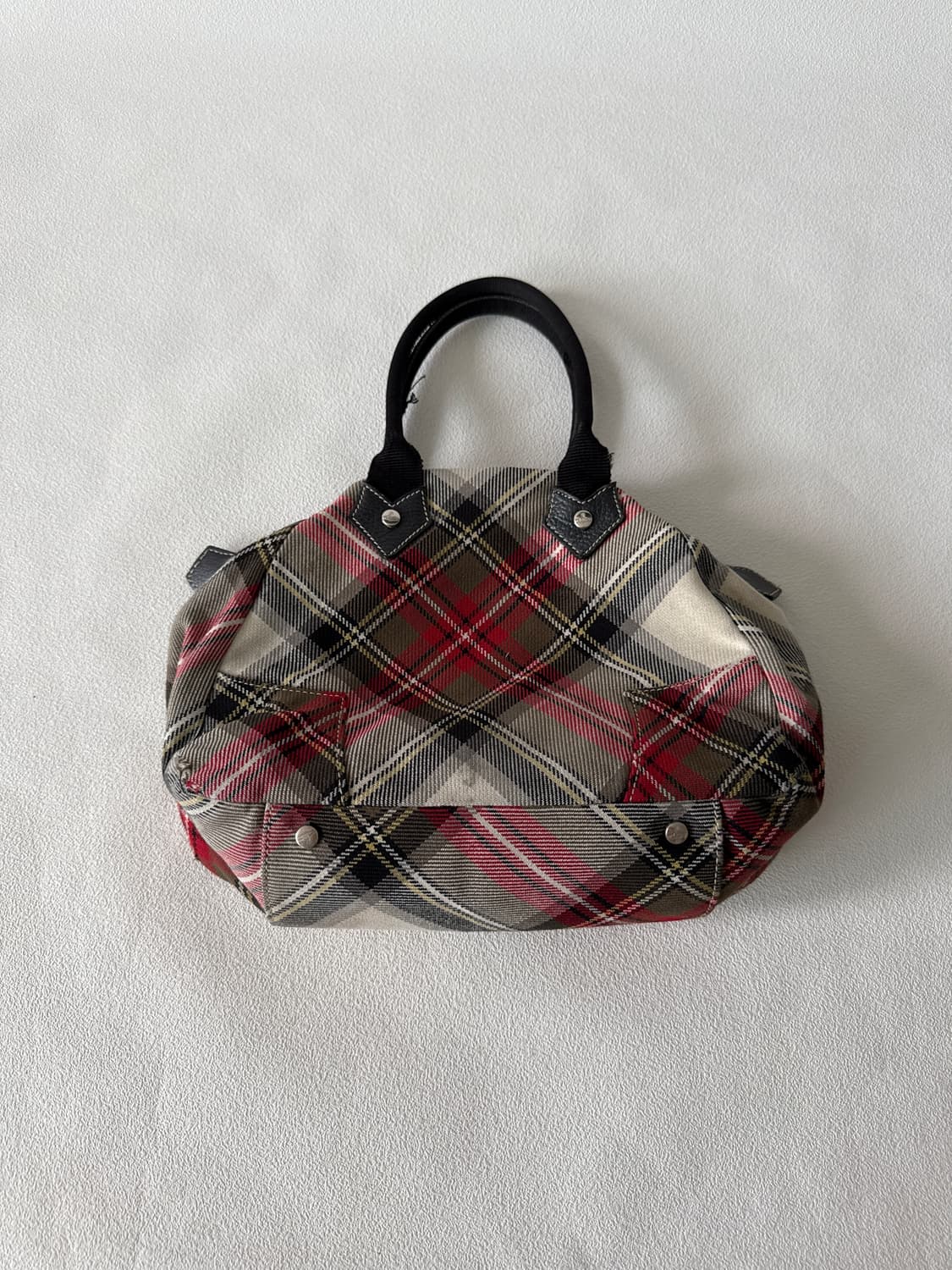 비비안웨스트우드(Vivienne Westwood) 체크토트백(크로스가능) 상품이미지6