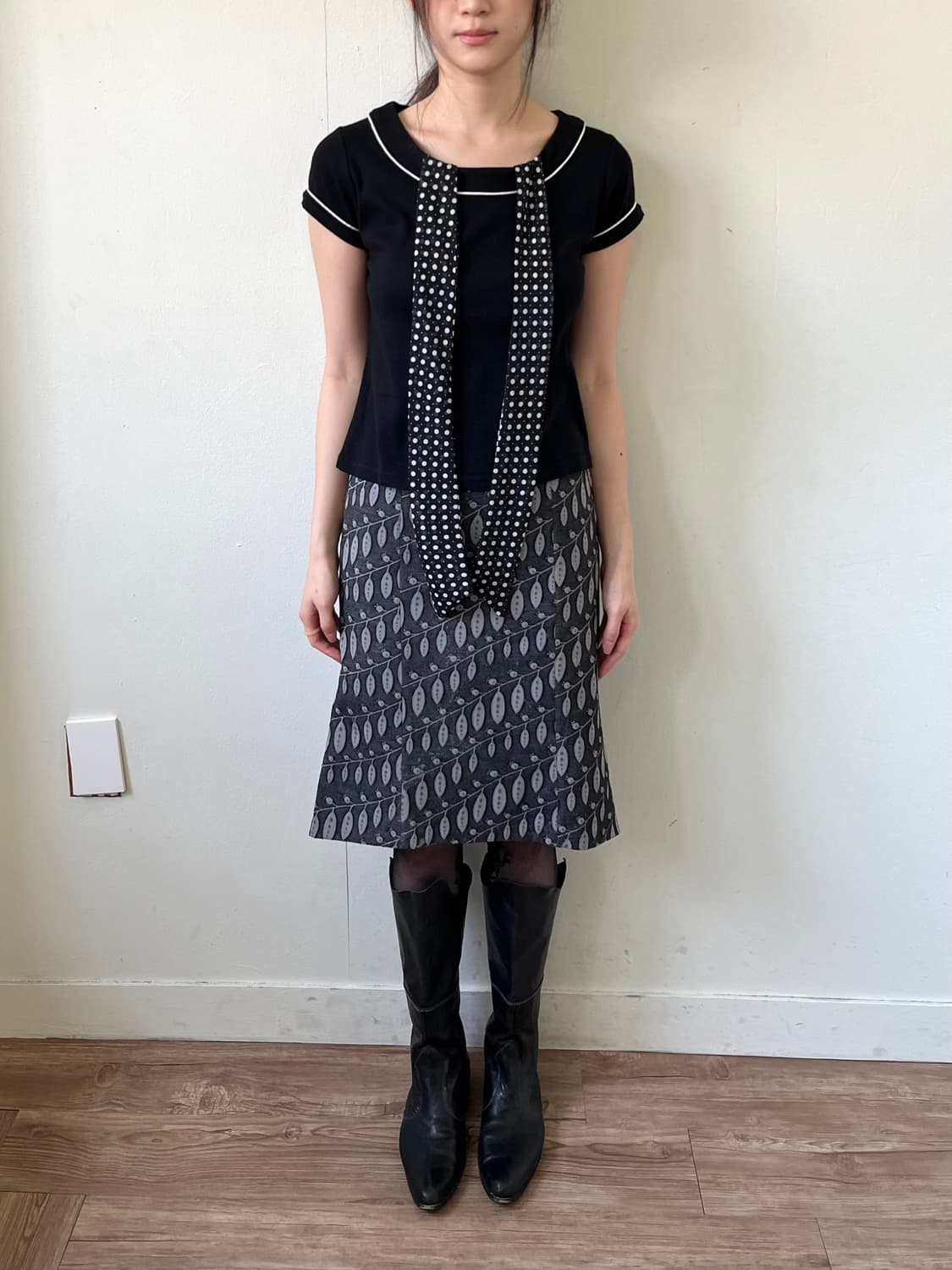 GLISSE 블랙 도트 타이 탑 상품이미지8