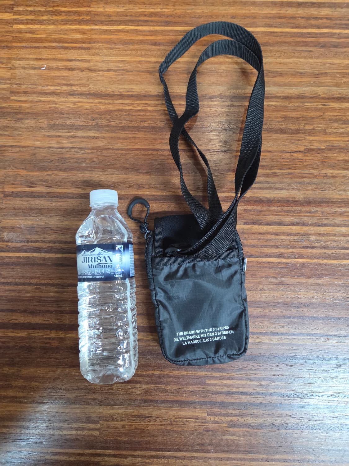 아디다스 맵 플리스 나일론 미니크로스백 상품이미지2