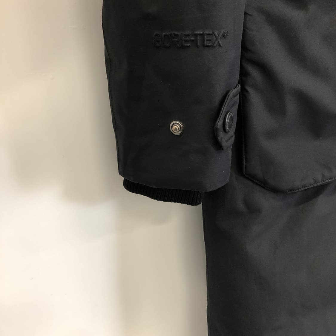 블랙야크 엣지네오 구스다운 고어텍스 롱패딩 85  상품이미지2