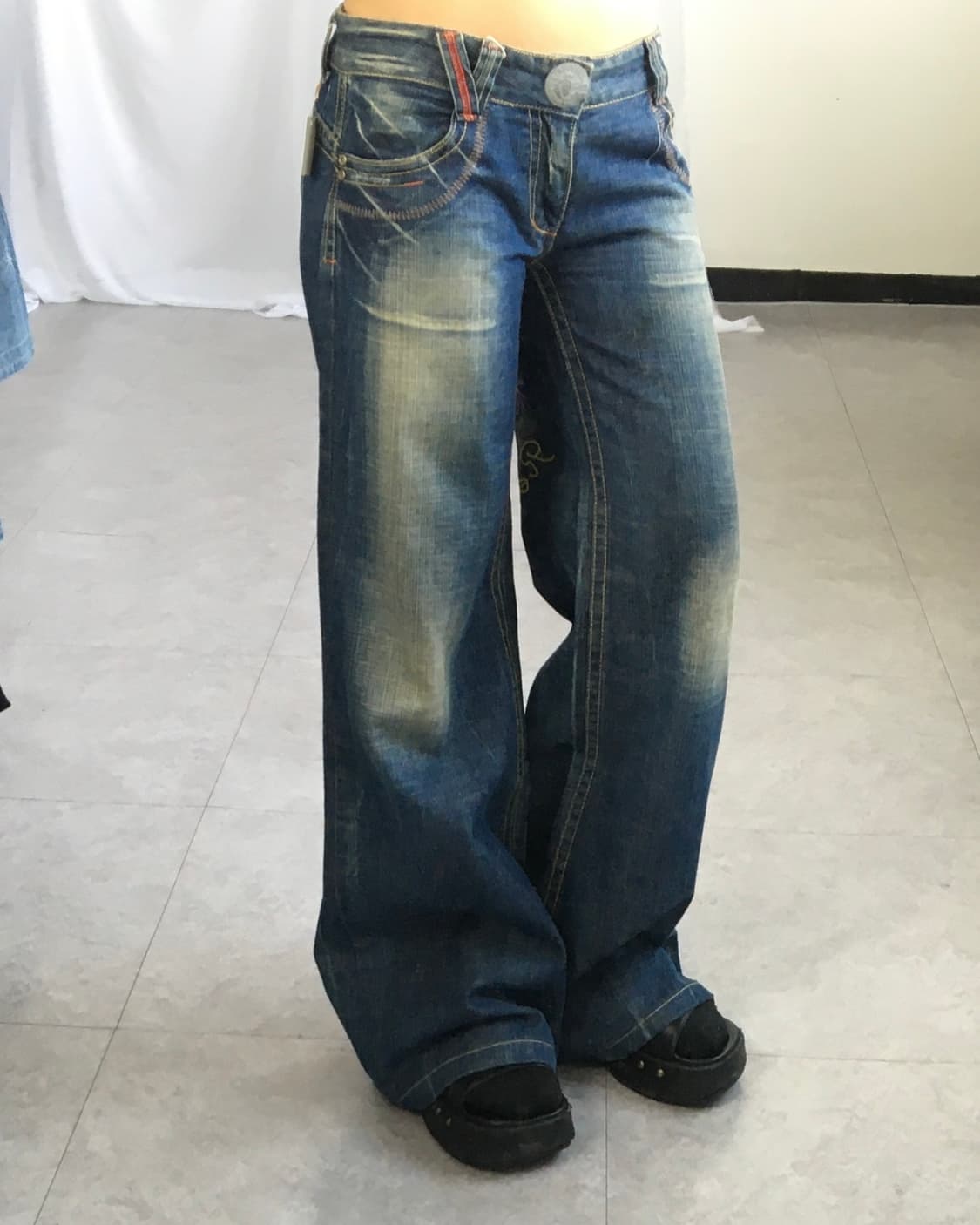 Red pepper back needle work point denim  상품이미지7