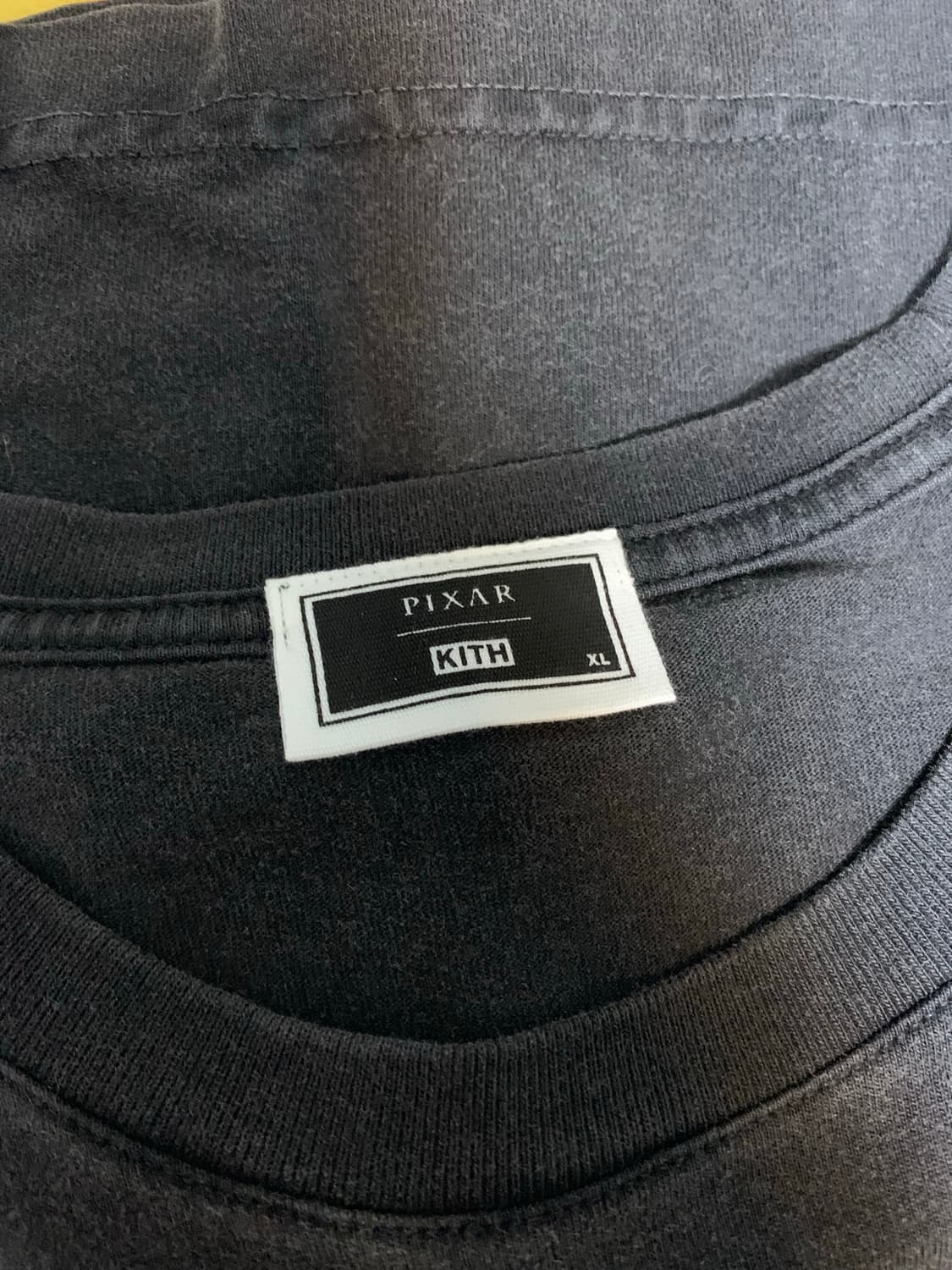 kithX pixar wall-e 키스 x 픽사 월E 반팔 XL 상품이미지2