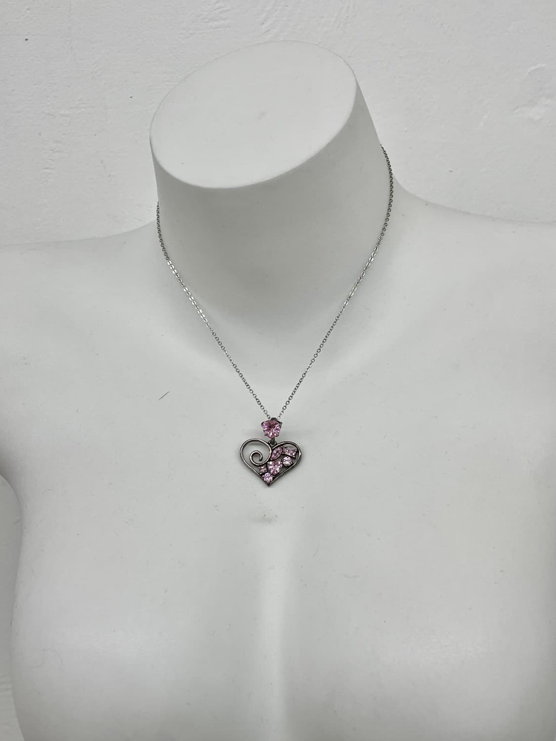 러블리 하트 큐빅 네크리스 상품이미지1