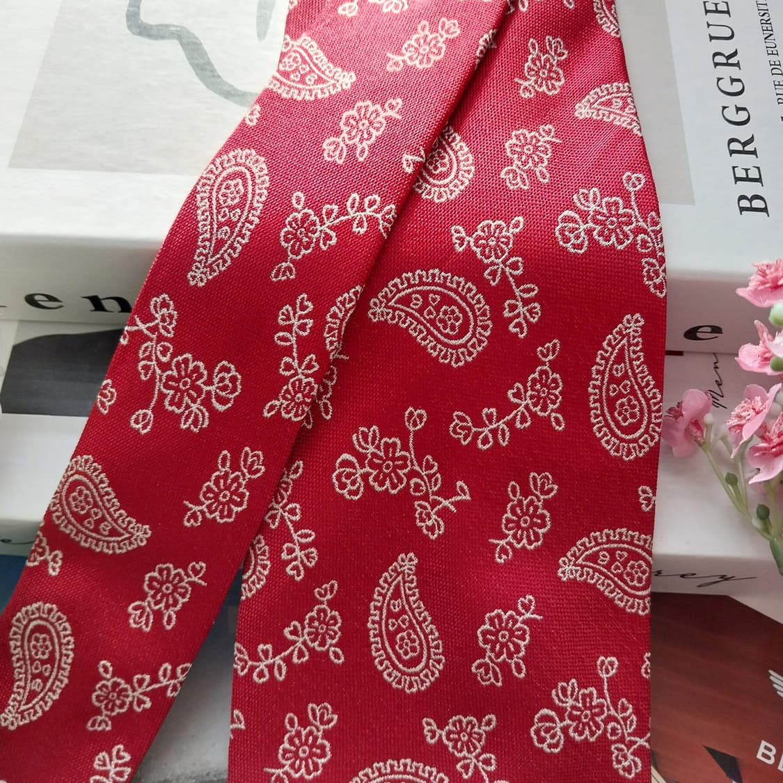 알테아 실크 레드 페이즐리 자카드 넥타이 9.6cm A+등급 K1438
 상품이미지4