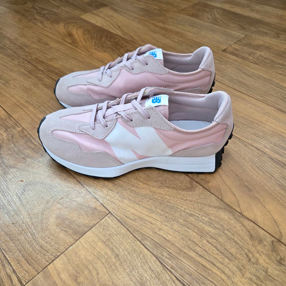 뉴발란스 327 240  상품이미지2