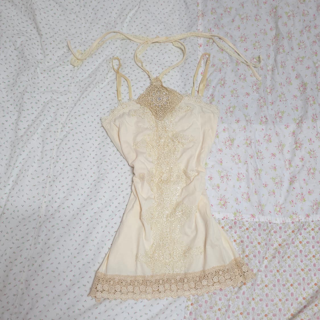 엑시즈팜 대장 큐빅 레이스 페어리 그런지 오리엔탈 홀터 나시 상품이미지1