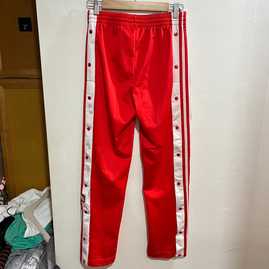 (2XS) 아디다스 오리지널 아디브레이크 팬츠 레드 상품이미지2