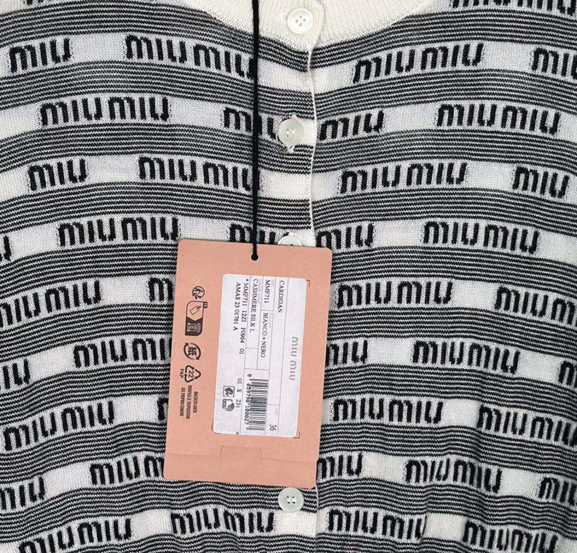 [36] MiuMiu 미우미우 여성 멀티 로고 캐시미어 실크 니트 가디건 상품이미지5