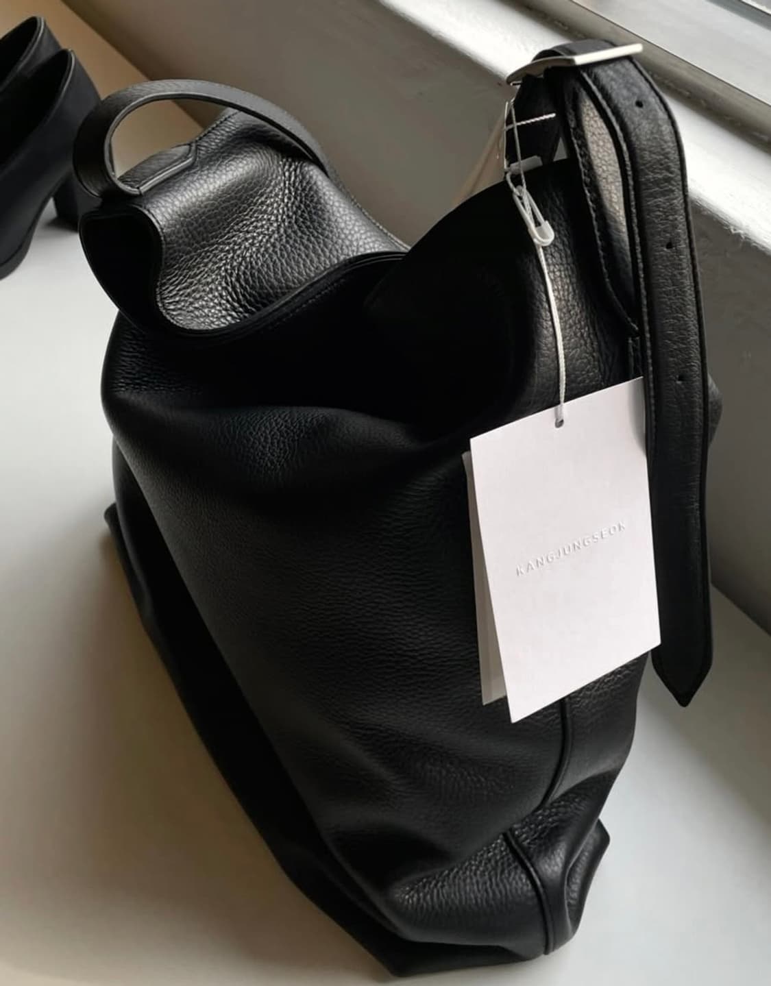강정석 PERMANENT LEATHER BAG 02 (BLACK) 상품이미지6