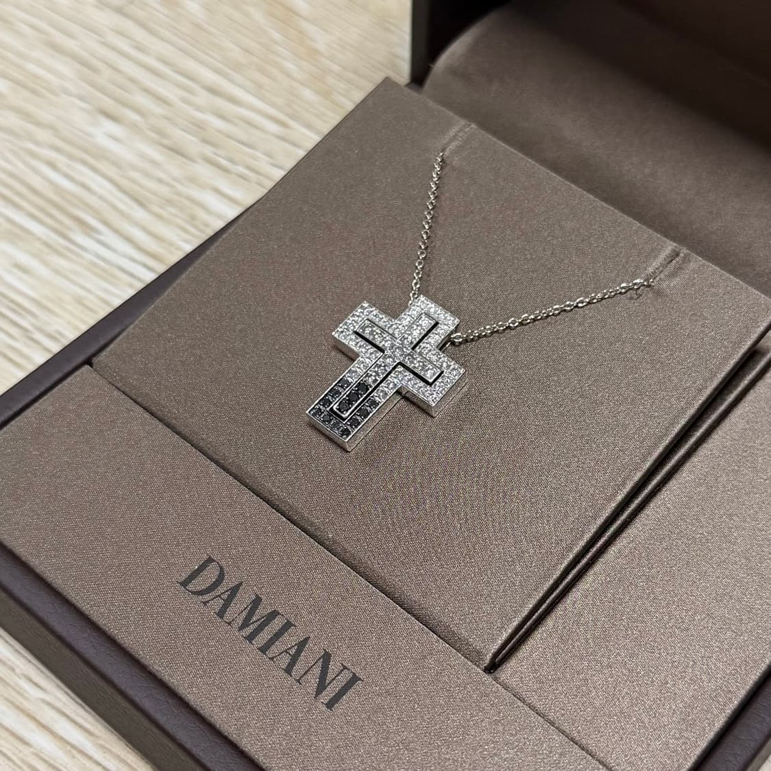 [S+급/스몰] 다미아니 벨에포크 블랙&화이트 18k 목걸이 상품이미지4