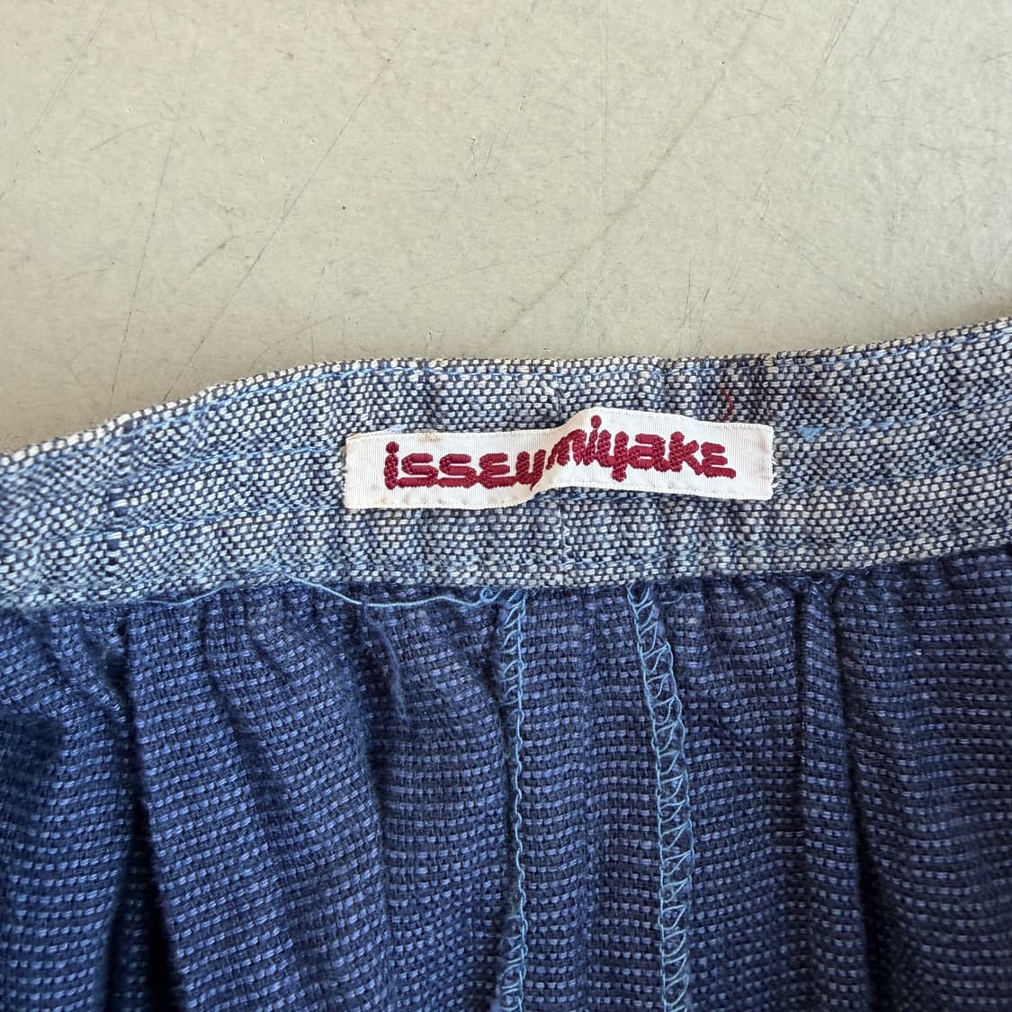 이세이 미야케 버튼 데님 스커트 상품이미지6