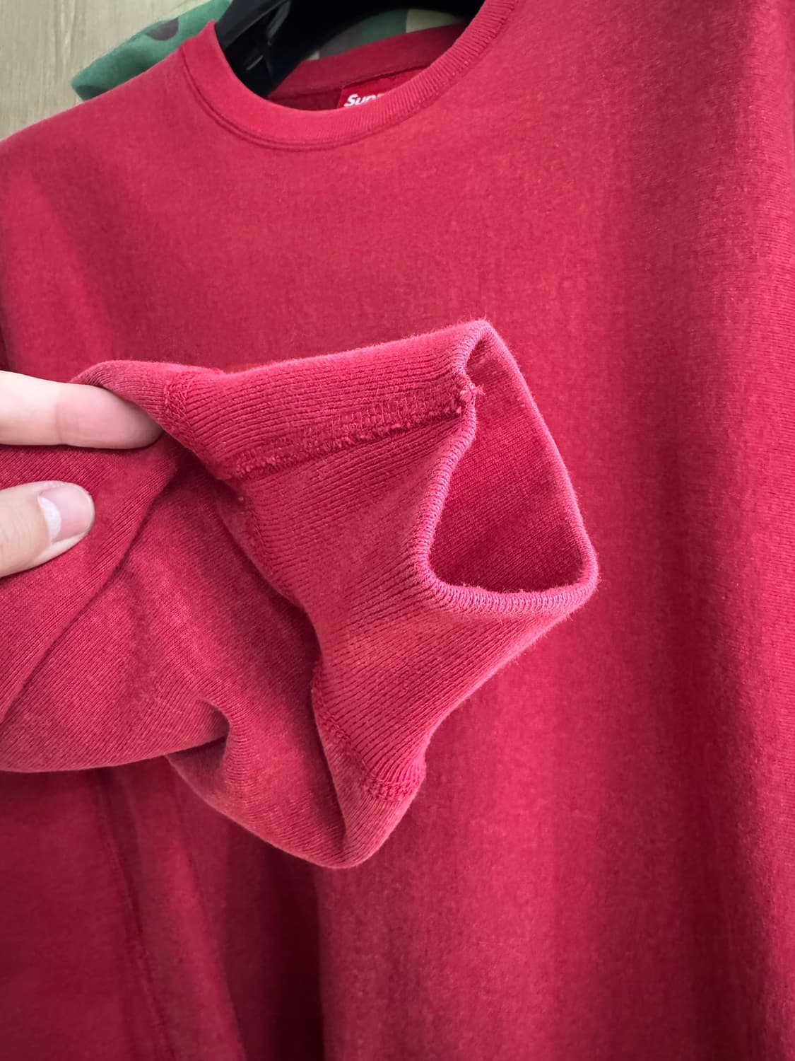 슈프림 워시드 박스로고 크루넥 레드 - 25SS M 상품이미지4