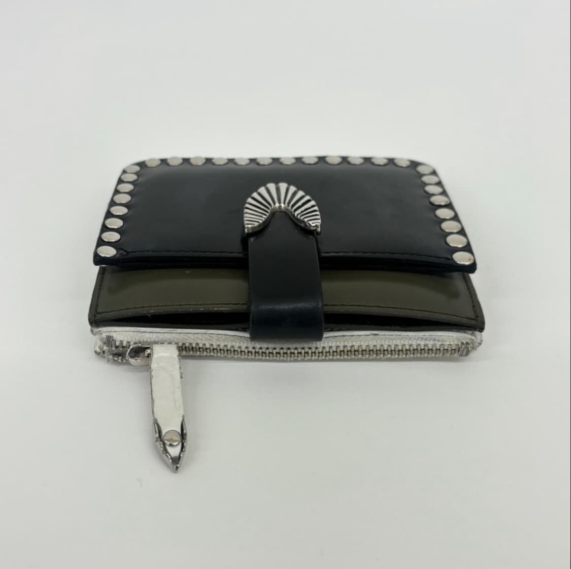 토가 풀라 웨스턴 멀티컬러 스터드 지갑 상품이미지3