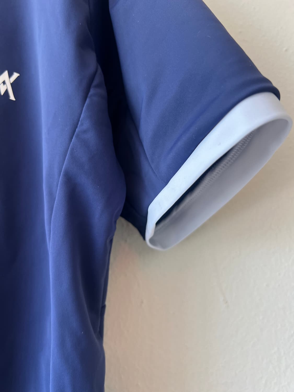 미우골프 여성 네이비 카라반팔티셔츠 골프티셔츠 상품이미지4