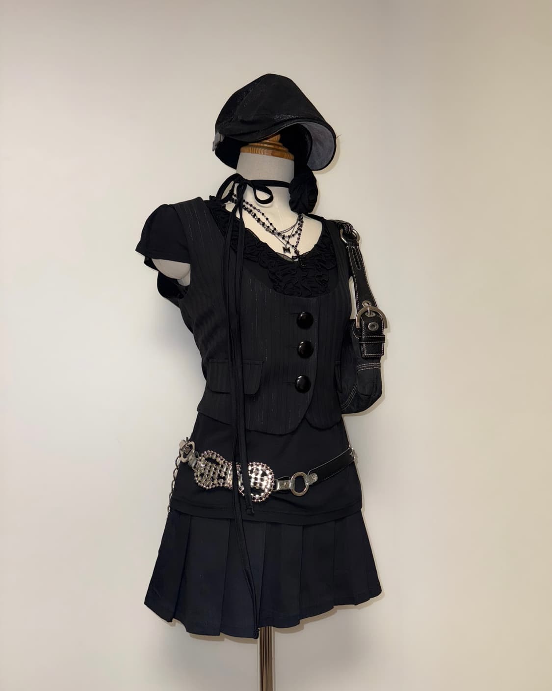 프릴 데일리 고스 블랙 반팔 상품이미지4