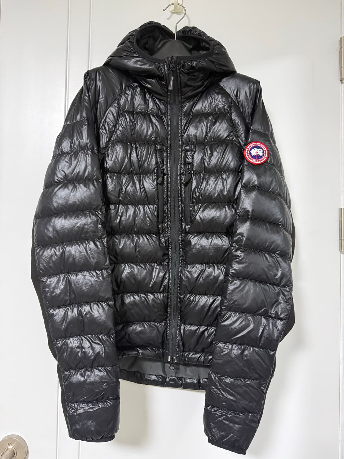 캐나다구스 하이브릿지 라이트 유광 경량패딩 상품이미지1