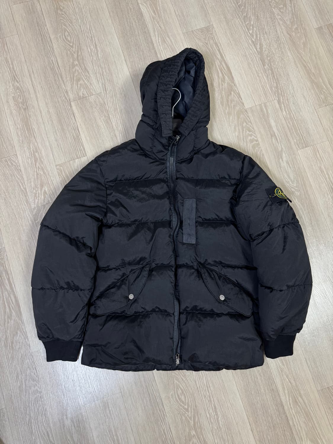 22FW L 스톤아일랜드 나일론메탈 패딩 블랙 상품이미지1