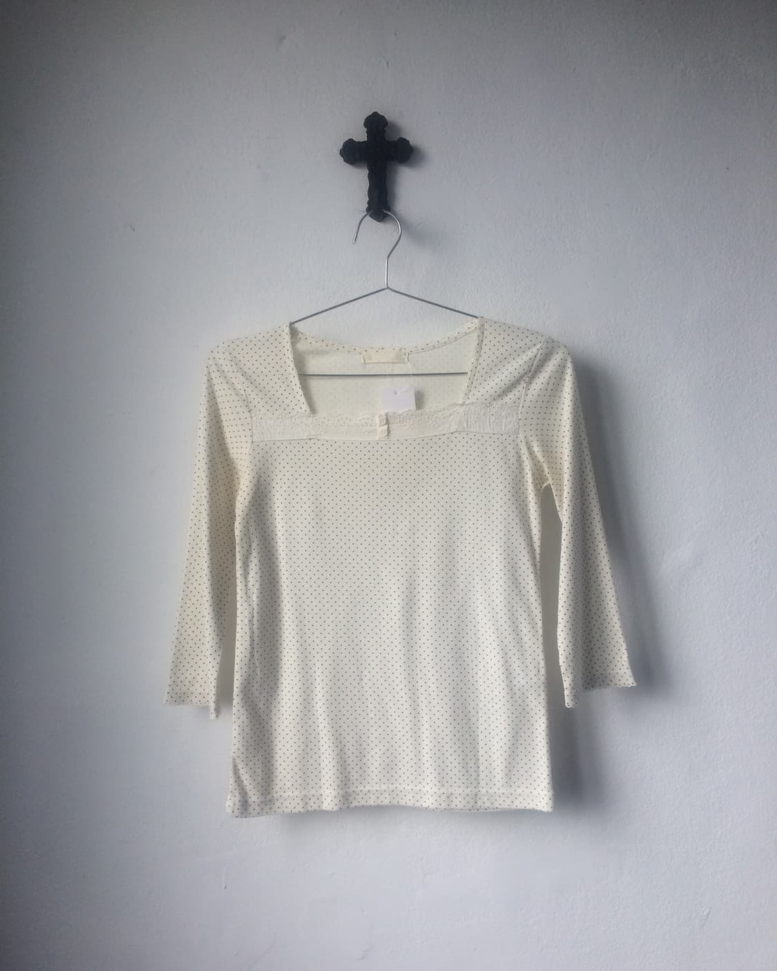 Crochet trimming dot pattern sleeve 상품이미지1