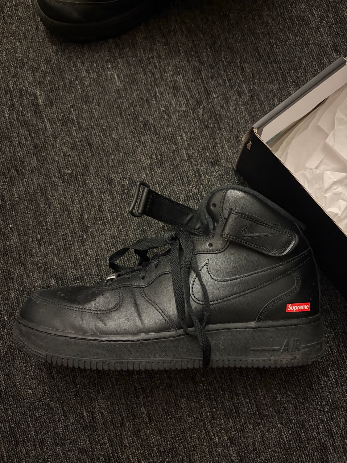 슈프림 나이키 에어포스 미드 280 상품이미지2