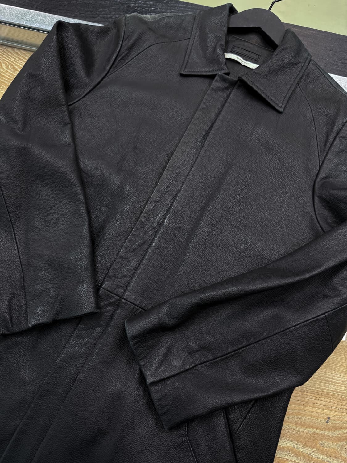 지방시 09fw 램 레더 집업 코트 상품이미지3