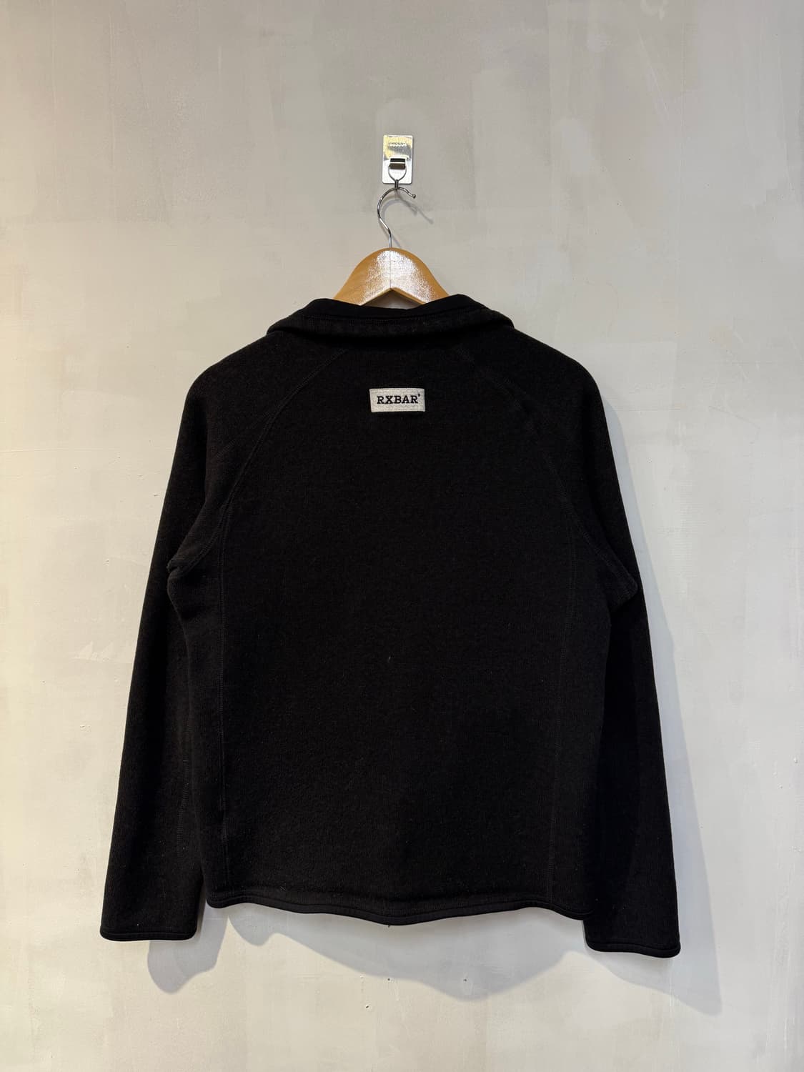 파타고니아 블랙 플리스 집업 상품이미지4