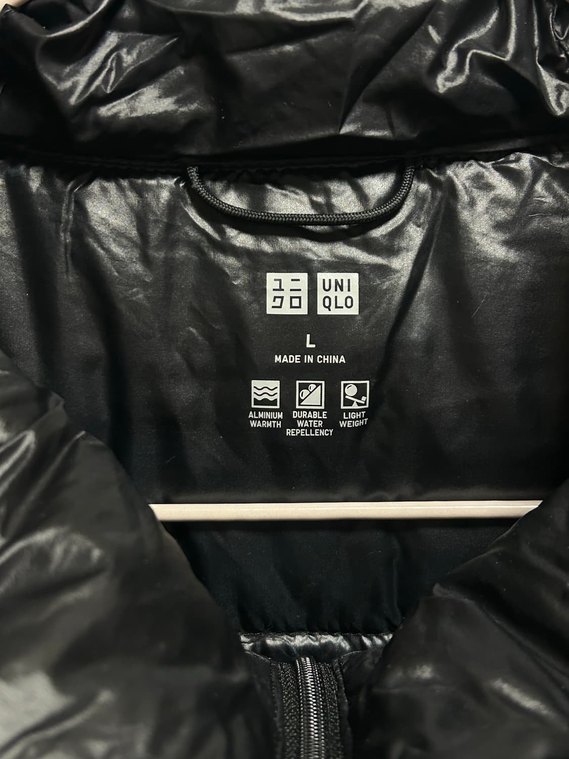 유니클로 블랙 후드 경량패딩 L 상품이미지2