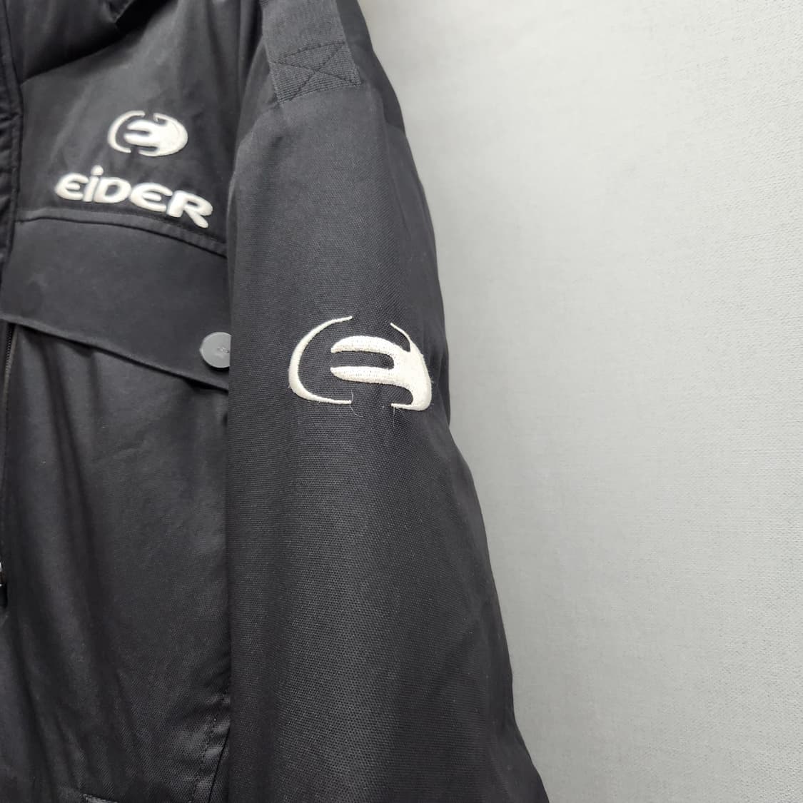 아이더 700 덕다운 후드(너구리)숏패딩 L(XL) 상품이미지3