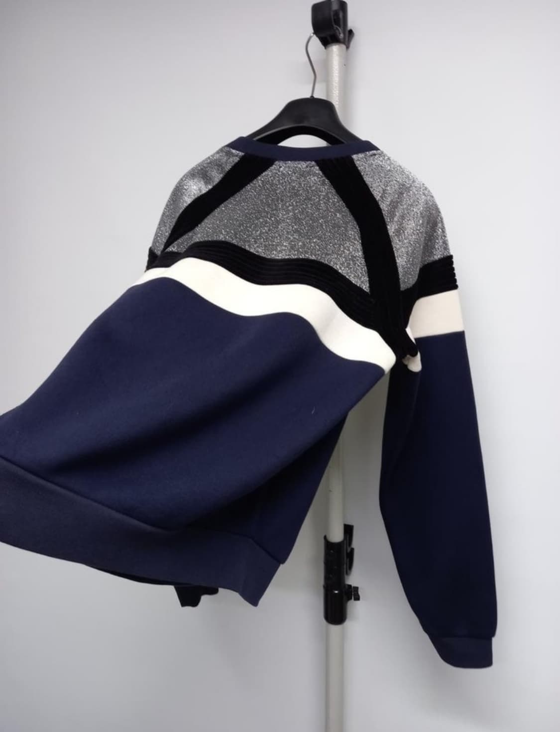 산드로 추동 네오프렌 맨투맨 55.44 상품이미지8