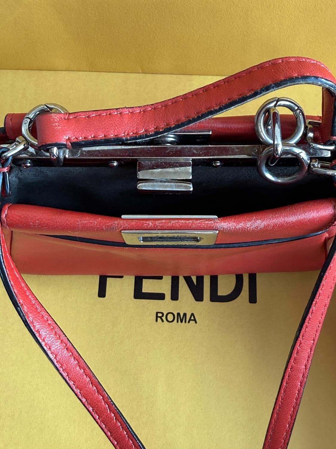 [정품+풀박+영수증] 펜디 마이크로 피카부백 오렌지 나파레더 상품이미지6