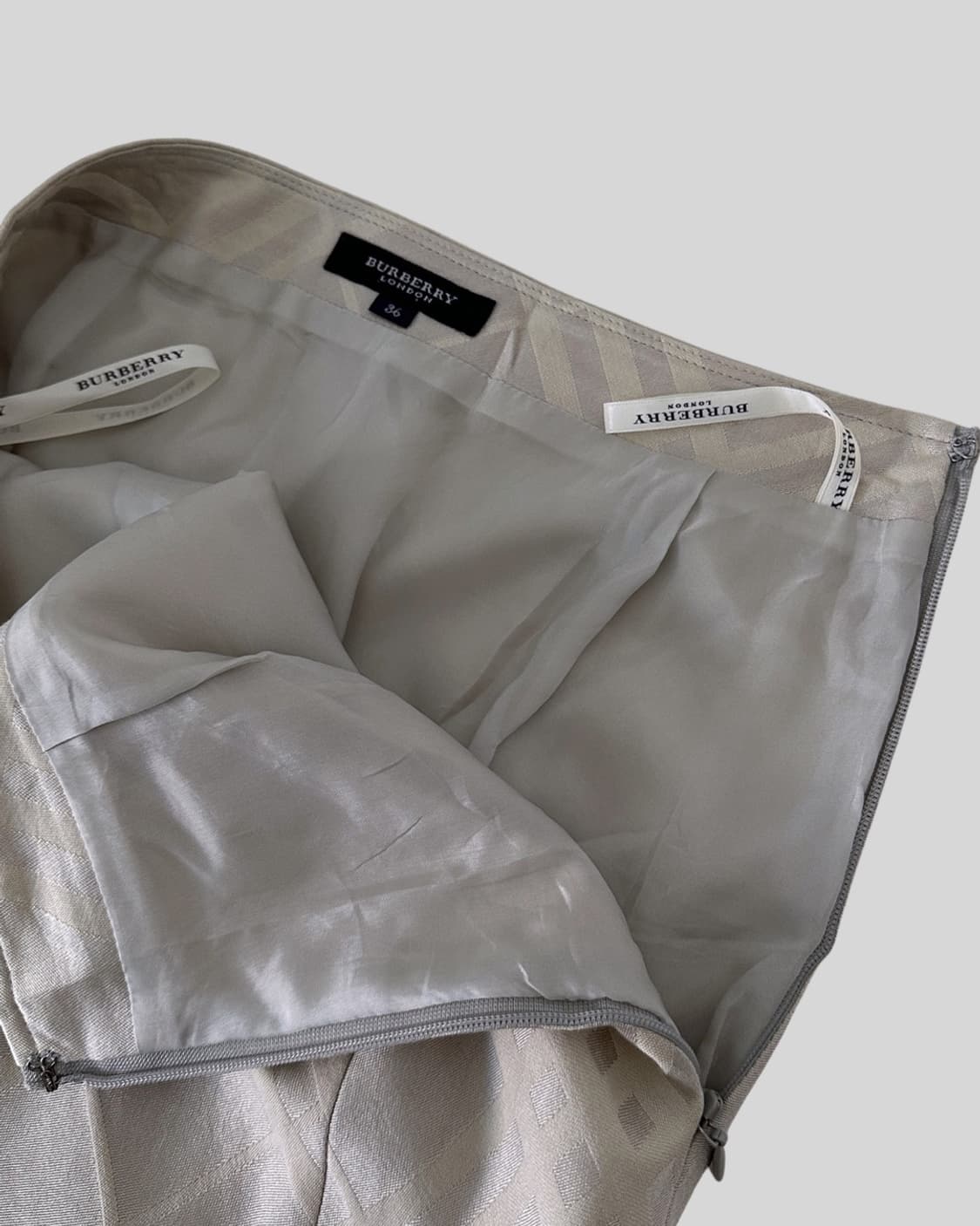 (BURBERRY)beige checker skirt 상품이미지5