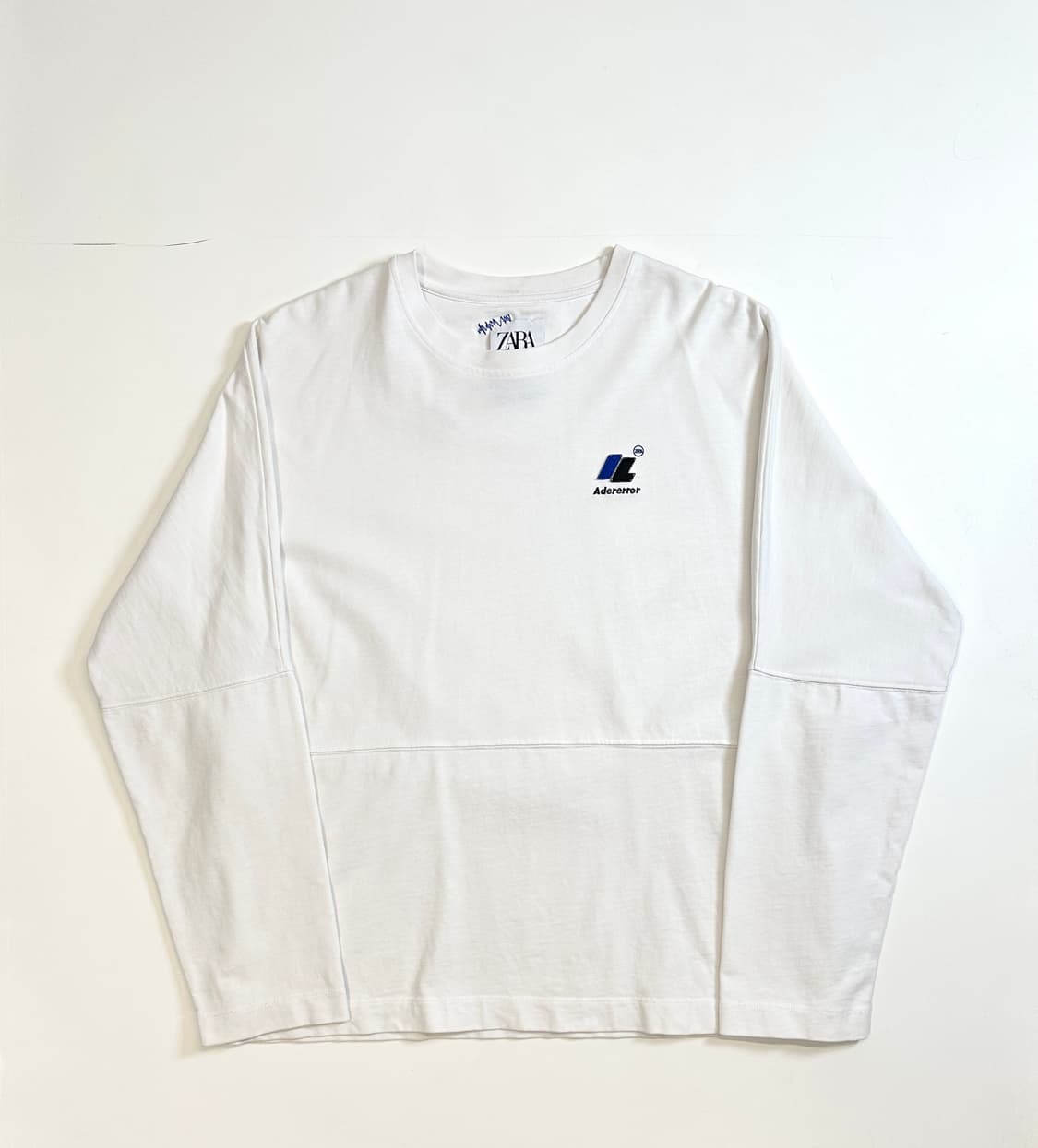 자라x아더에러 화이트 롱슬리브 상품이미지1