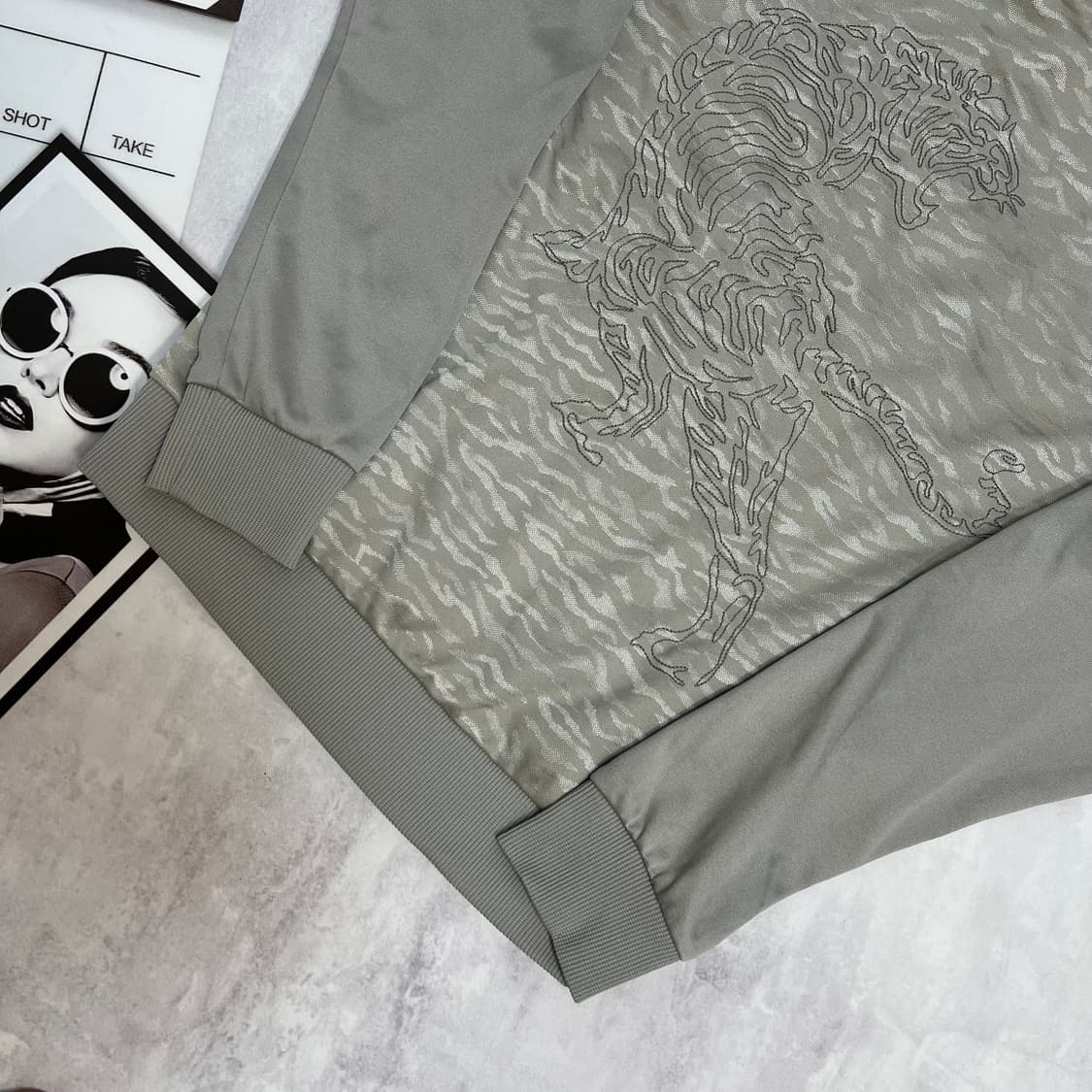 오니츠카타이거 타이거 패턴 자수 트랙탑  상품이미지7