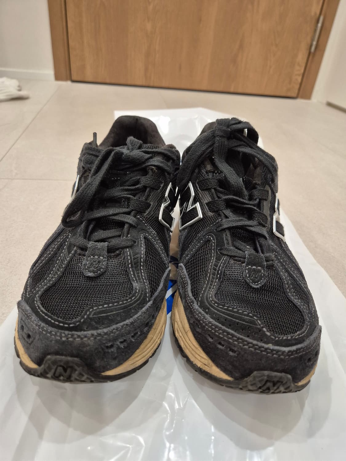 뉴발란스 M1906RK 270사이즈 판매합니다 상품이미지3