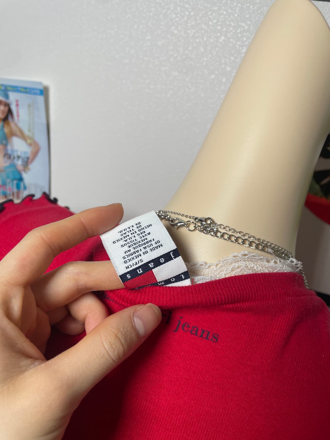 Tommy jeans 레드 프릴 슬리브리스 나시 상품이미지4