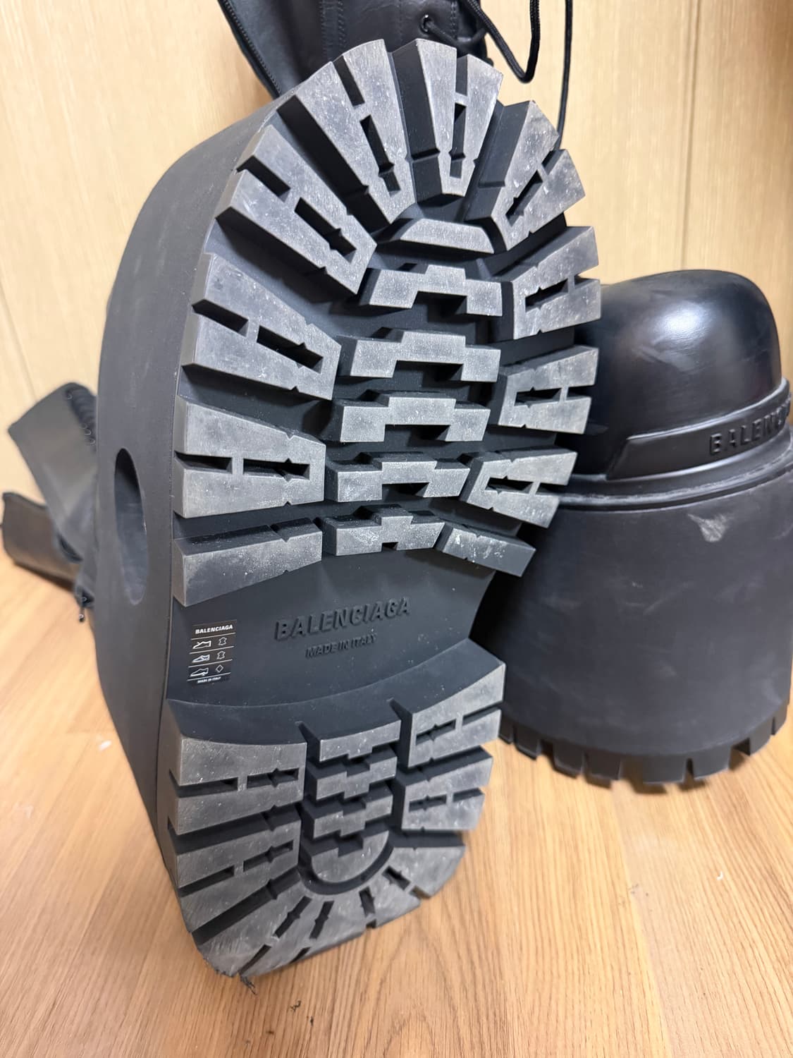 발렌시아가 18cm 자이언트 스톰퍼부츠 상품이미지4