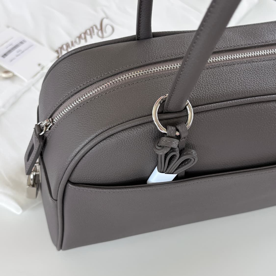 리본빛 Velora Shoulder Bag - Taupe Gray 상품이미지5