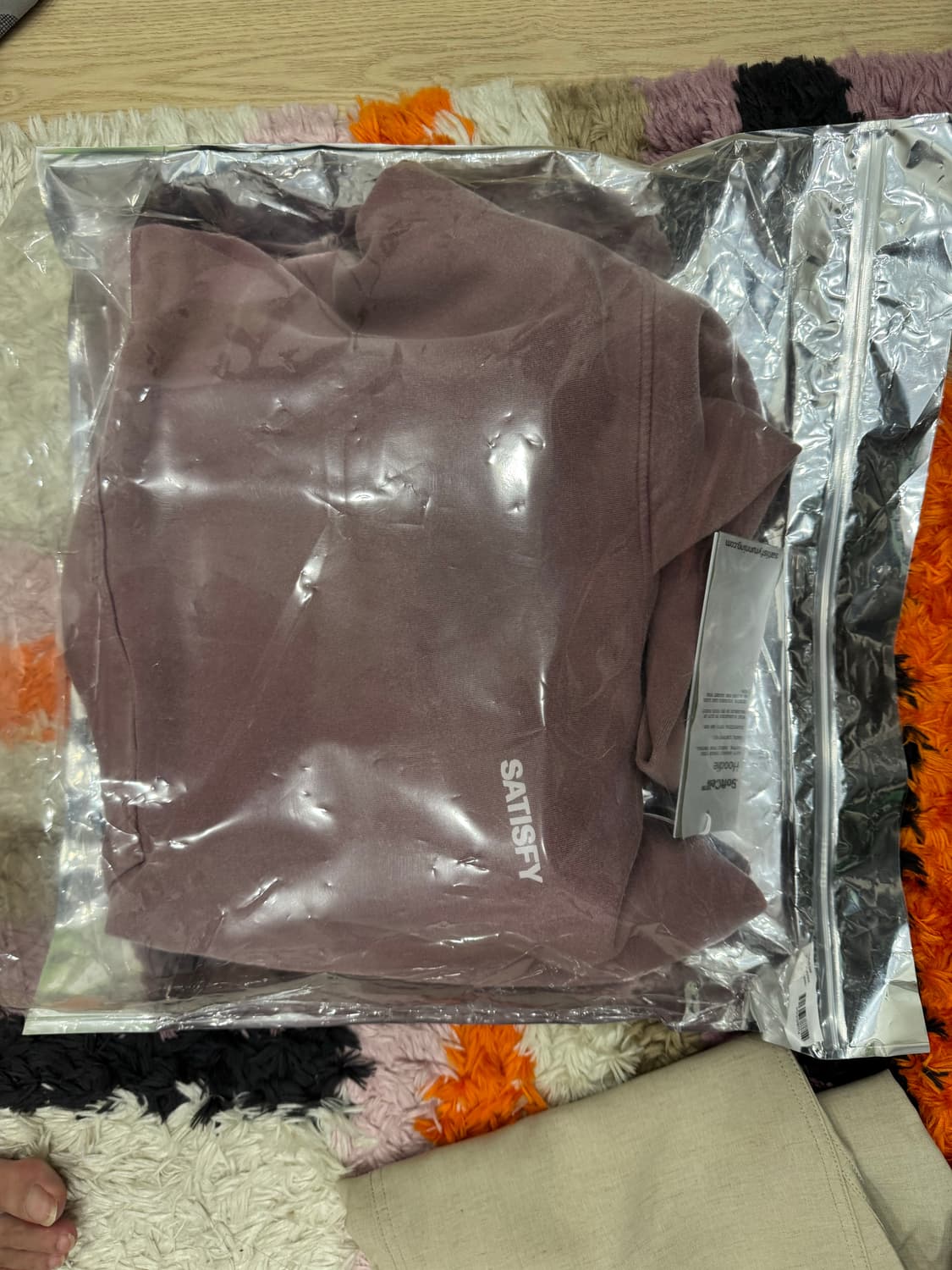 satisfy 새티스파이 후드 새상품 상품이미지3
