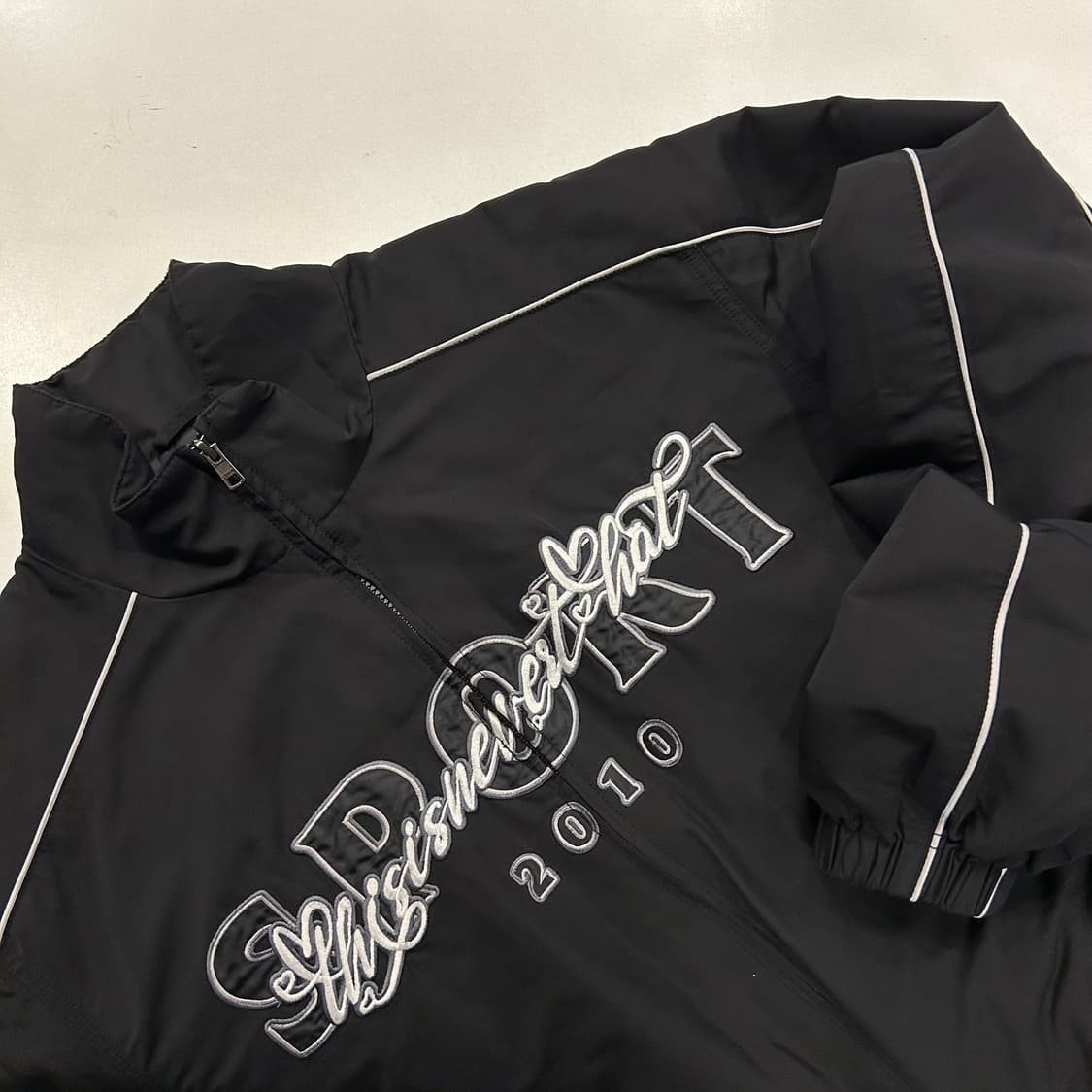 [L] 디스이즈네버댓 2010 스포츠 블랙 바람막이 상품이미지3