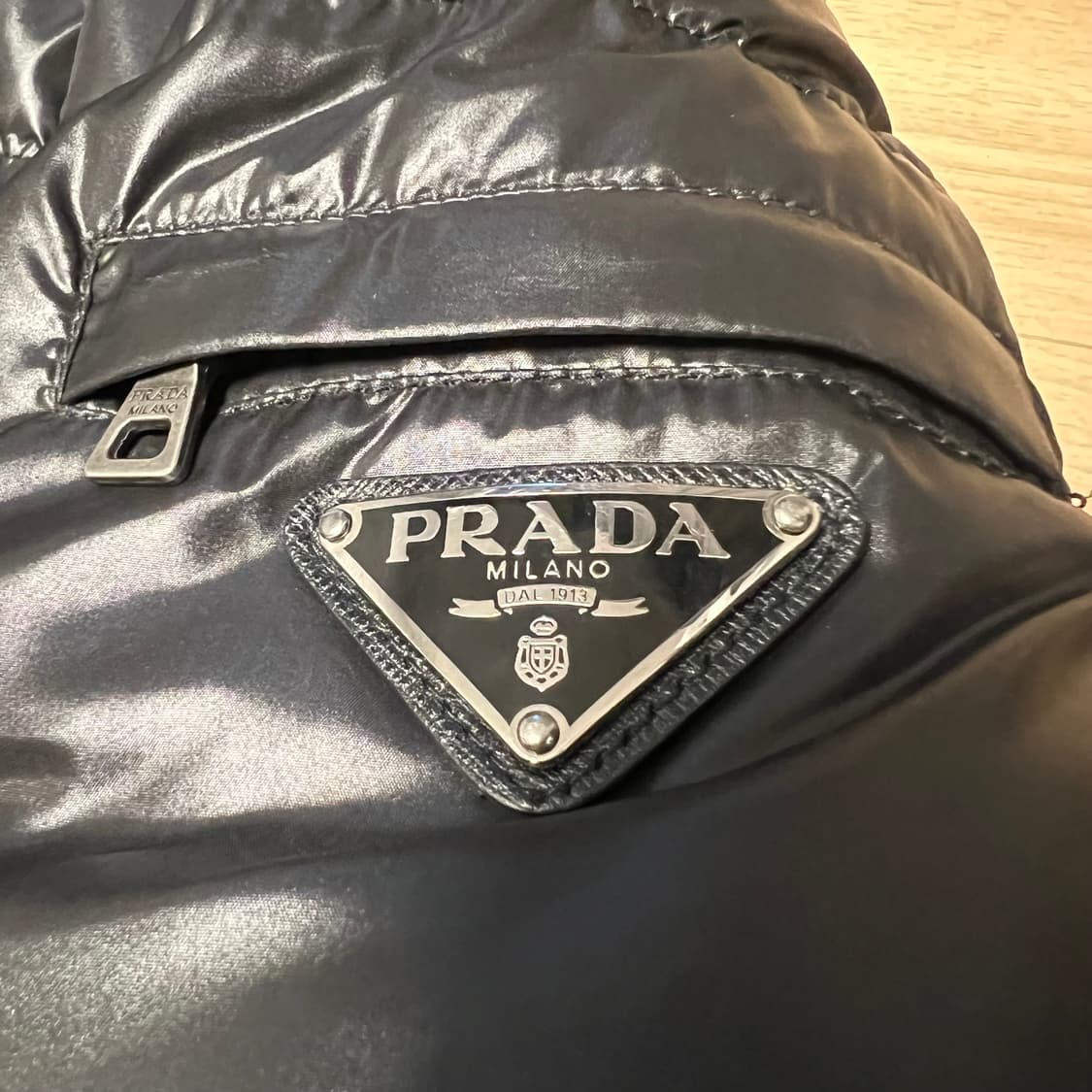 프라다 패딩 사이즈 100 (구형) 상품이미지2