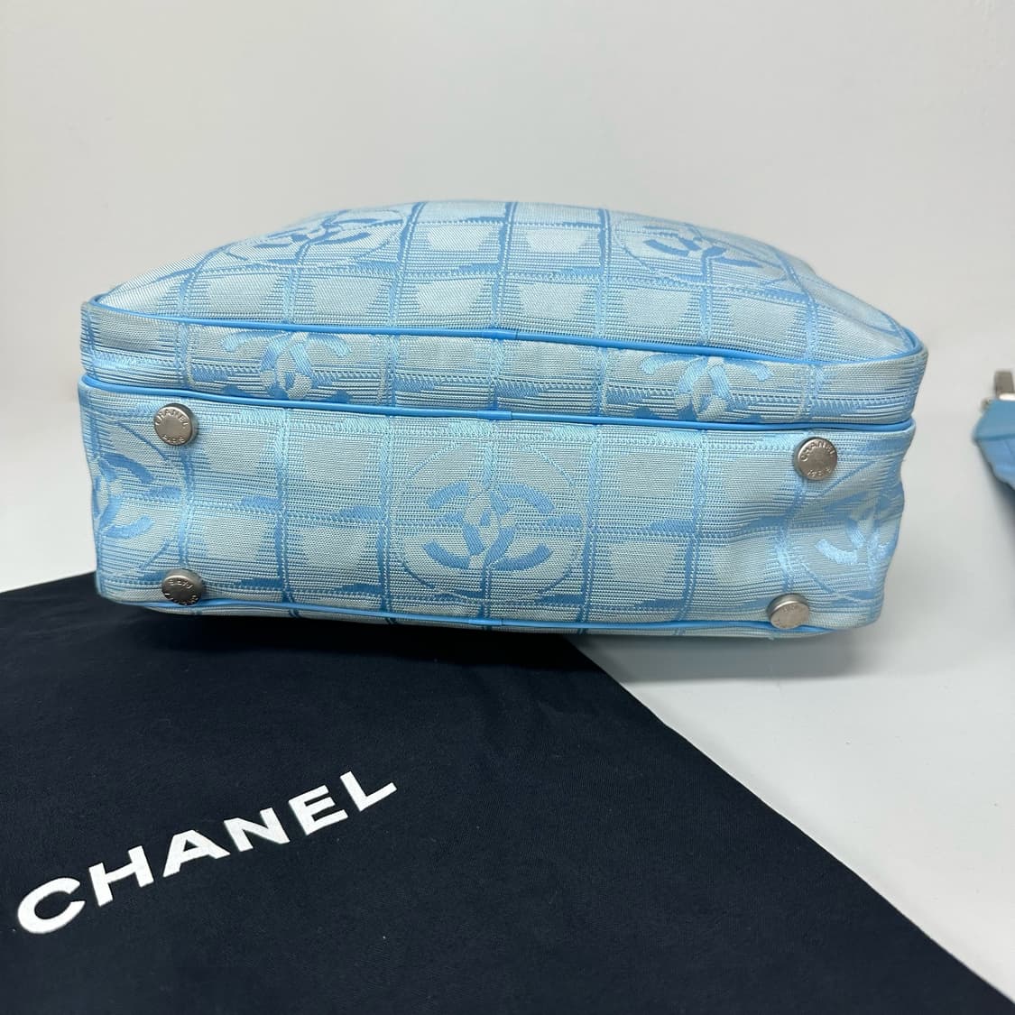 샤넬 뉴 트레블 자카드 토드 크로스백 상품이미지4