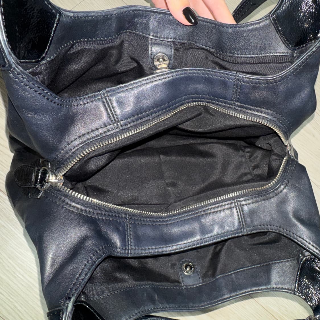 코치 빈티지 호보 레더 램스킨 숄더백 상품이미지10