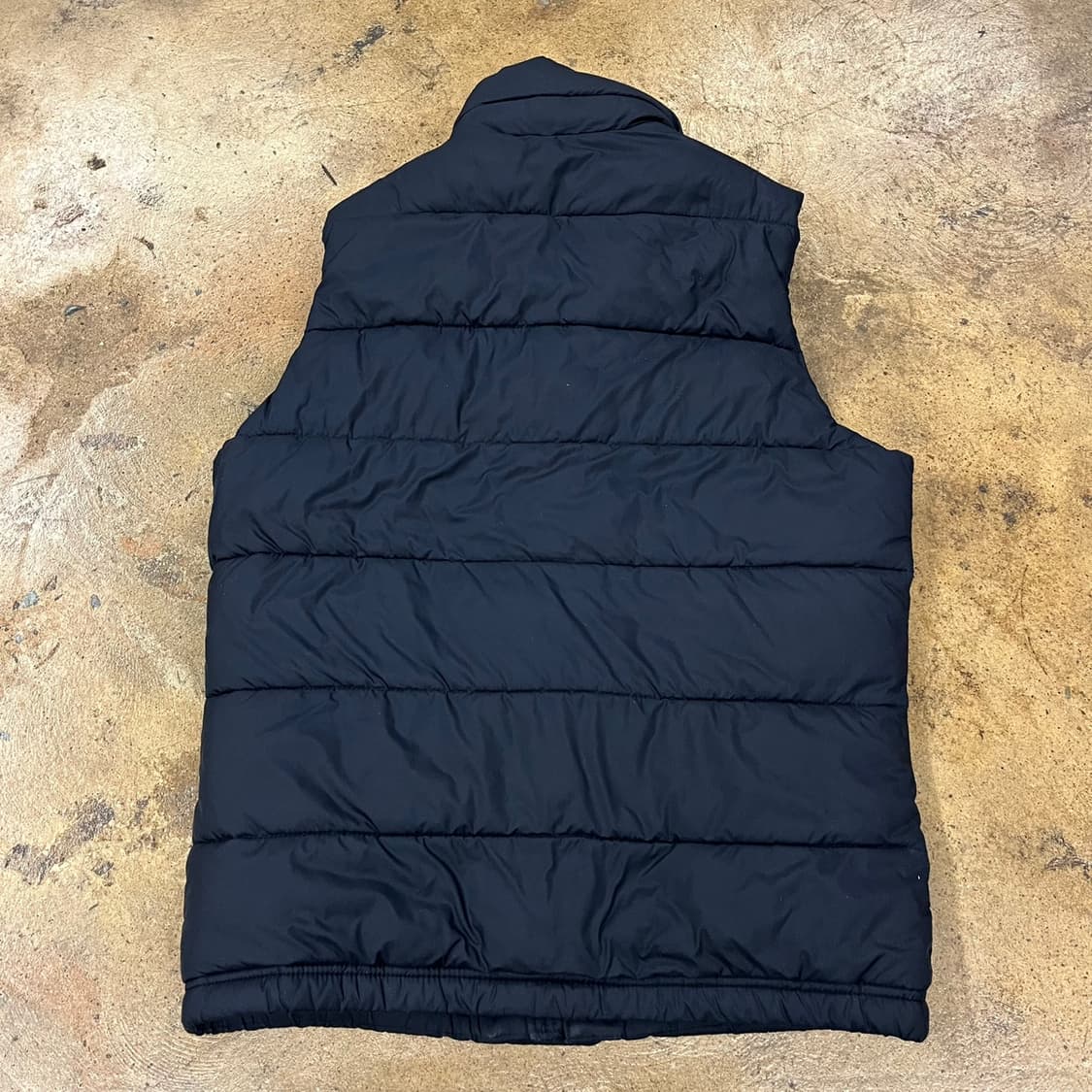 홀리스터 네이비 레드 패딩 조끼 상품이미지3