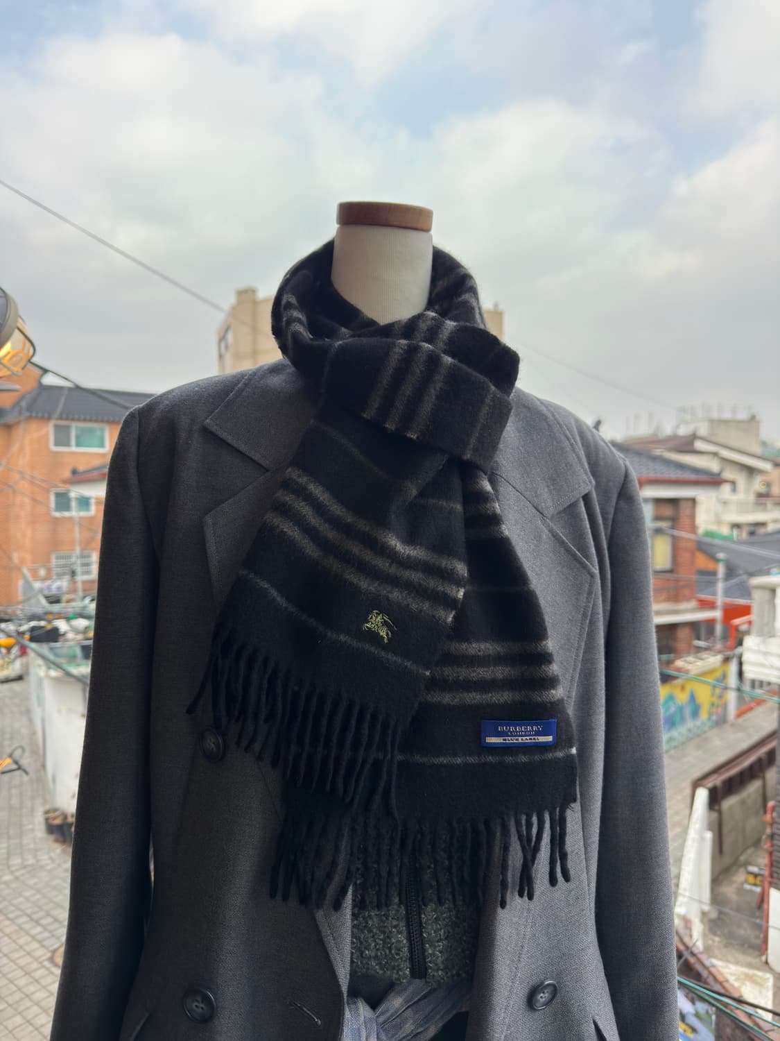 버버리 BURBERRY 블루라벨 스트라이프 캐시미어 머플러 블랙 상품이미지1