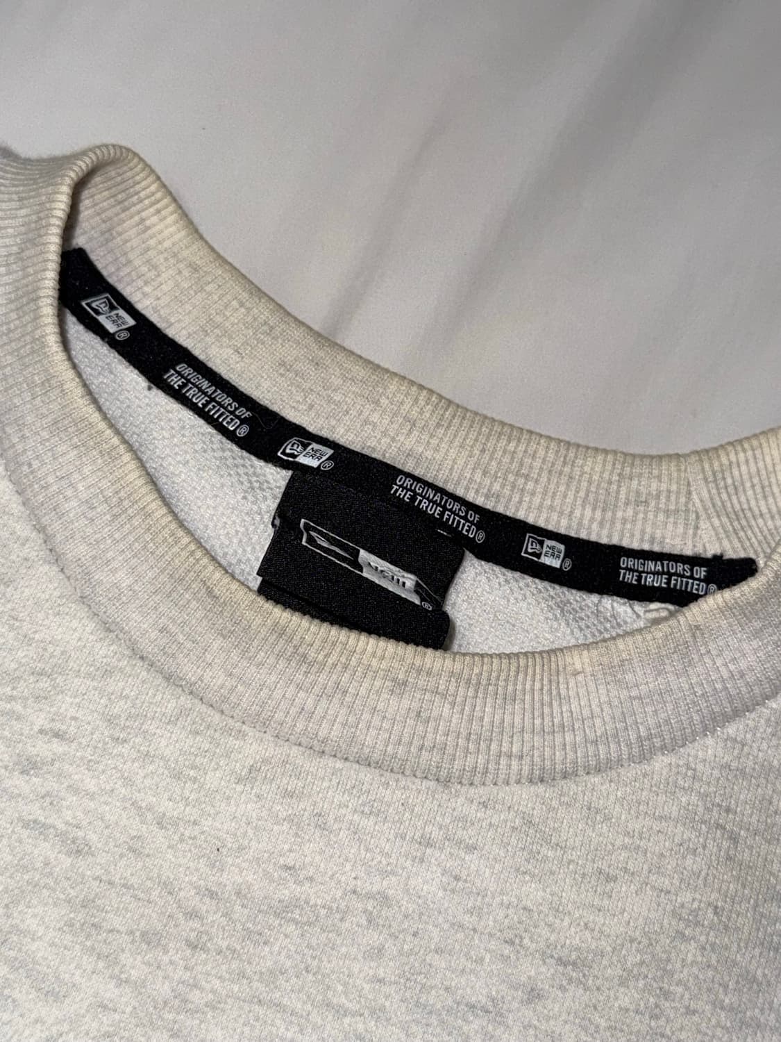 뉴에라 맨투맨 상품이미지4