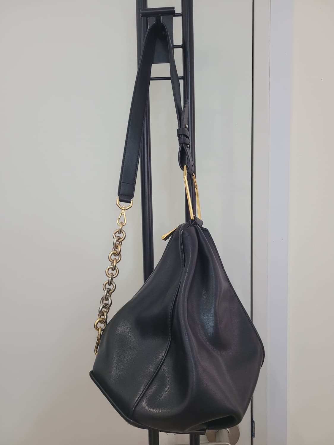 루에브르 삭 드 트럼펫 숄더백 블랙 스몰사이즈 상품이미지2